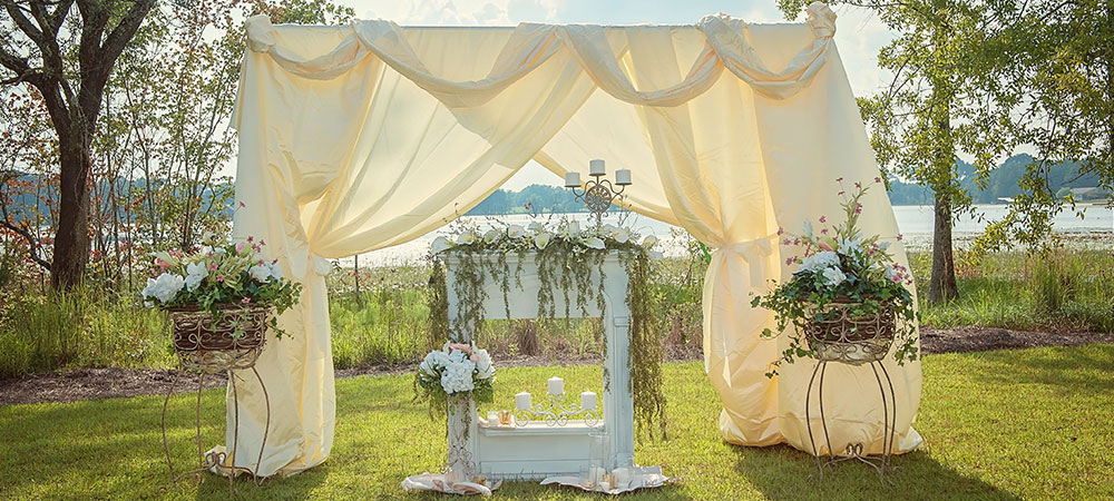 wedding-altar